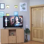 Private Entrance-2 Rooms-old Town- Free Parking דירה *