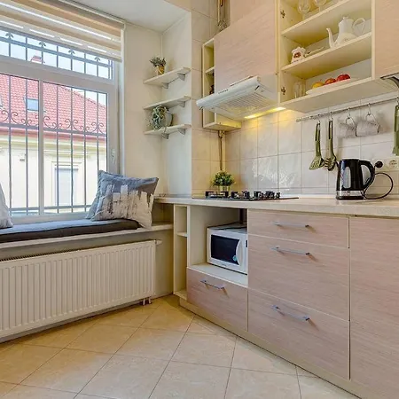 Private Entrance-2 Rooms-old Town- Free Parking *