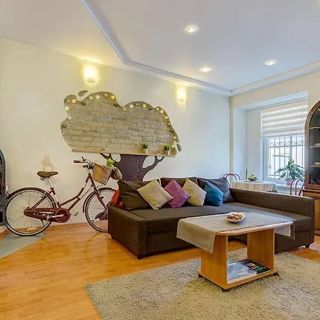 Private Entrance-2 Rooms-old Town- Free Parking Lägenhet *