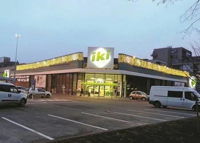 Private Entrance-2 Rooms-old Town- Free Parking Daire