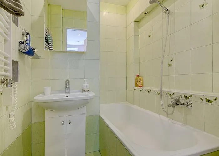 Private Entrance-2 Rooms-old Town- Free Parking Daire