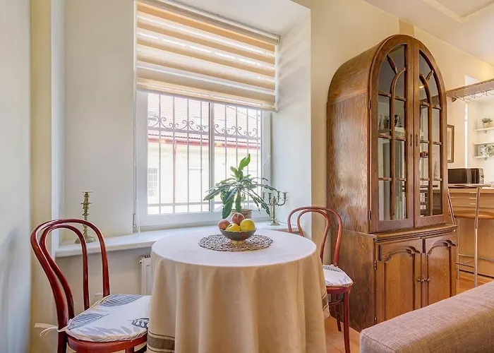 Private Entrance-2 Rooms-old Town- Free Parking *